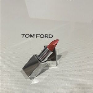 Tom Ford Metallic Pink Lipstick